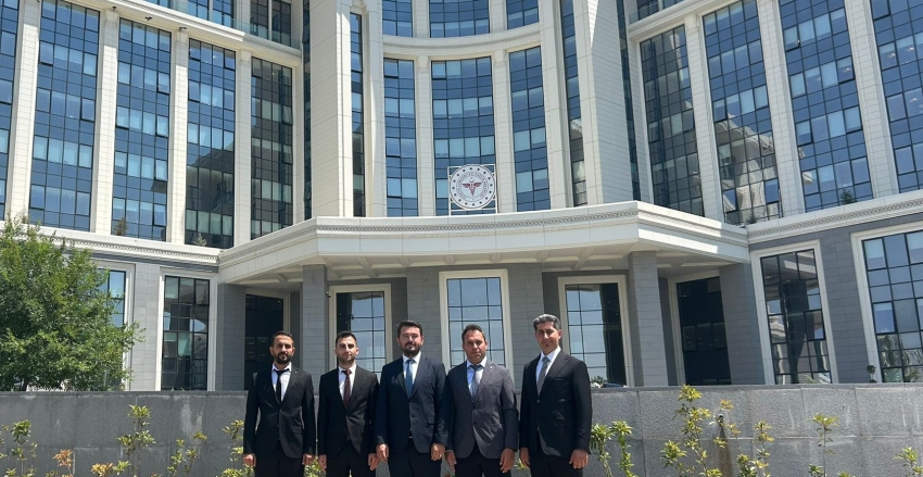 GENEL BAŞKANIMIZ ÖNDERLİĞİNDE YÖNETİM KURULU ÜYELERİMİZ İLE SAĞLIK BAKANLIĞI ZİYARETİ